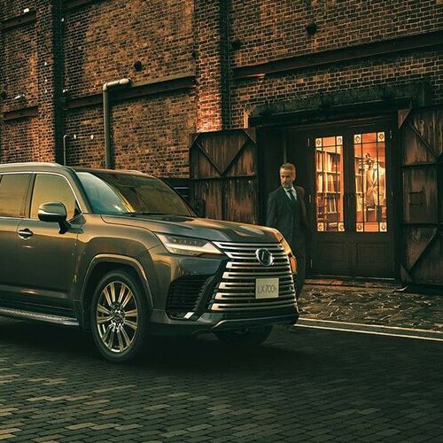 Японський автовиробник представив електрифікований варіант свого позашляховика