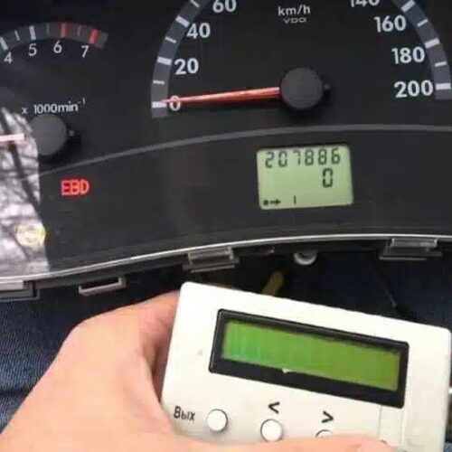Як дізнатися реальний пробіг уживаного авто