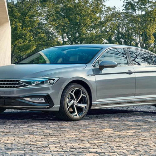 Volkswagen випустив у продаж доступний седан Magotan 2025