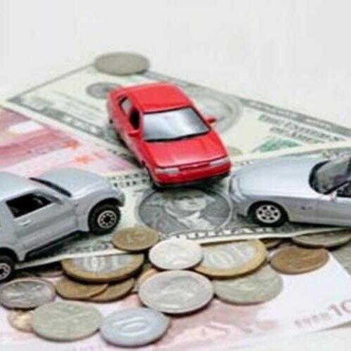 Скільки нових авто українці купують щомісяця
