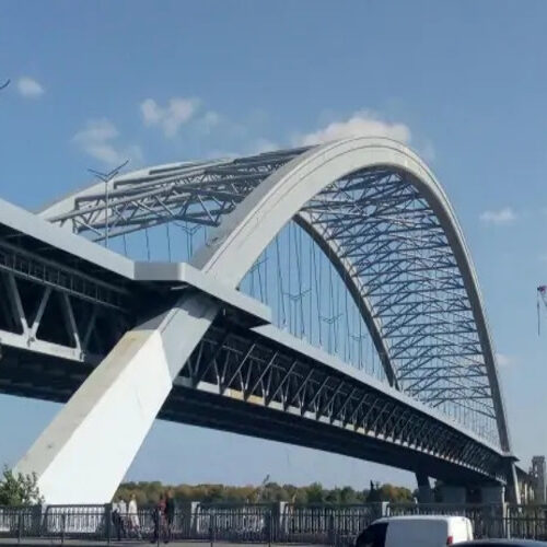Рух новим мостом в Києві відкриють за кілька днів: кого не пустять
