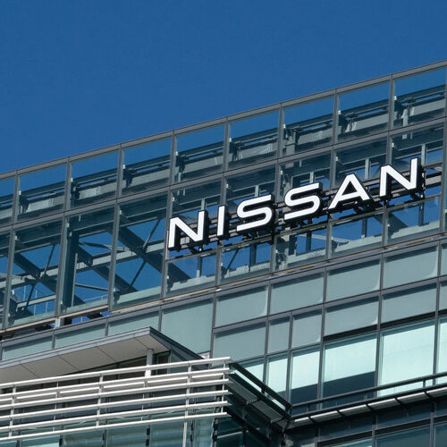 Акції Nissan показали суттєве зростання через можливе злиття з Honda