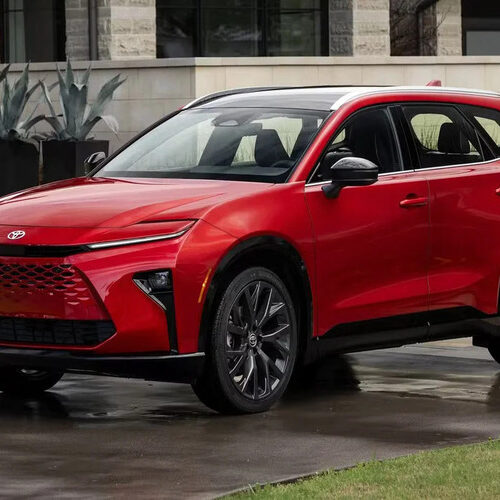 Toyota RAV4 2026 вперше показали на шпигунських фото