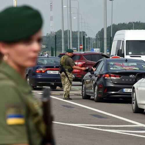 Кінець ери «євроблях»: які авто з 2025 року в Україну заборонять ввозити