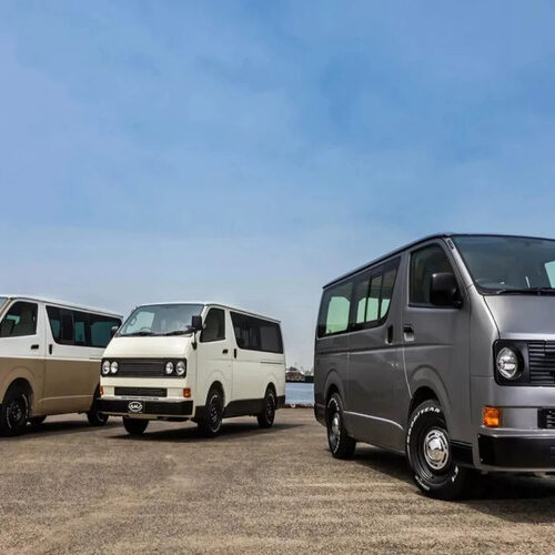У Японії створили оригінальний гібрид мінівенів Toyota та Volkswagen