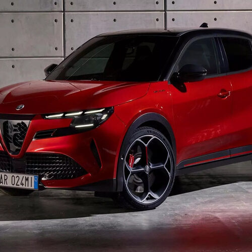 Alfa Romeo передумала переходити на електромобілі