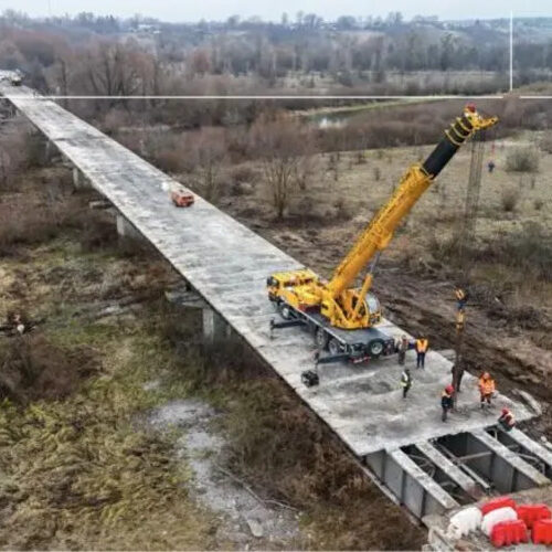На Київщині триває демонтаж одного з найдовших мостів області