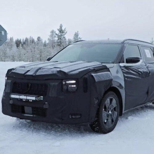 Kia готує новий Seltos із гібридною установкою (фото)