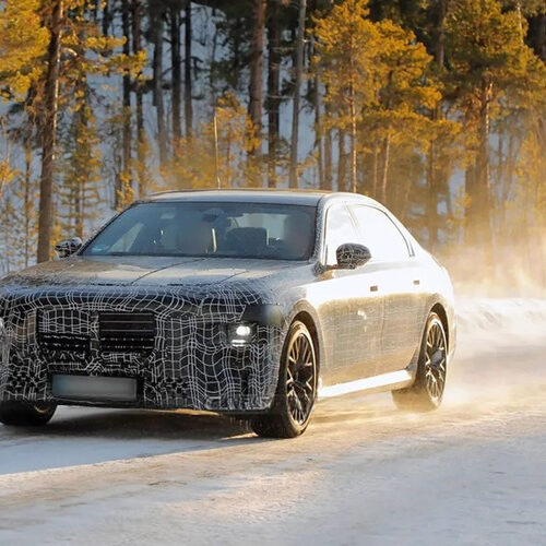 Шпигуни помітили оновлений BMW 7-Series (фото)