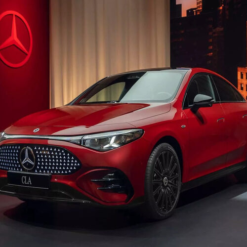 Запас ходу 800 км: дебютував новий Mercedes CLA EQ