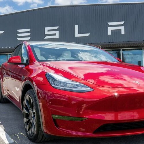 Tesla стрімко втрачає ринок у Європі