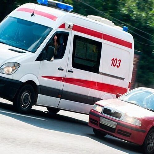 Не пропустили швидку чи поліцію з маячками – станете пішоходом: новий законопроєкт