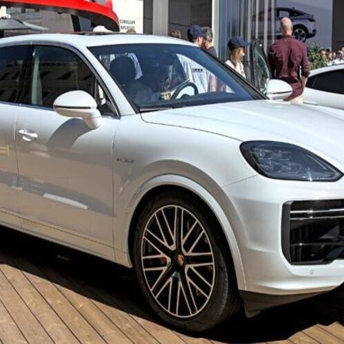Porsche готує до випуску нову електричну версію Cayenne