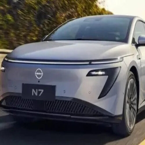 Новий бюджетний седан Nissan викликав ажіотаж на ринку