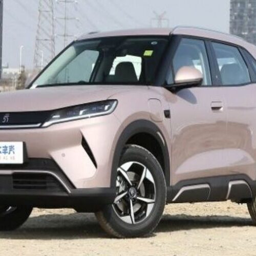 Електричний кросовер BYD Yuan UP отримав дешеву базову версію
