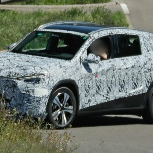 Новий Mercedes GLA: перші фото та очікувані зміни