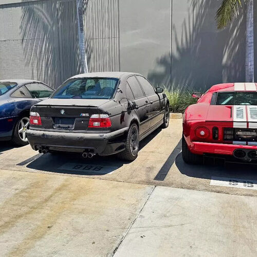 У США виявили гараж із культовими Ferrari, Corvette та іншими раритетами