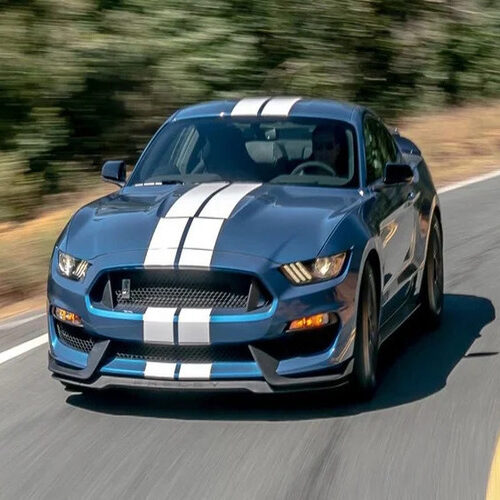 Ford може випустити гібридний Mustang