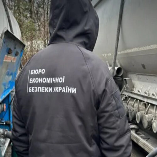 Названо АЗС, які замість бензину заливали фальсифікат