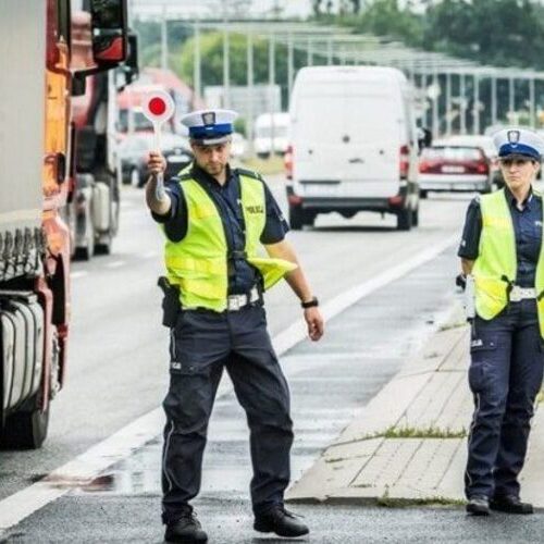 У Польщі штрафуватимуть українців за керування авто без польських посвідчень