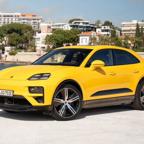 Porsche змінює свої плани щодо електрифікації: причини