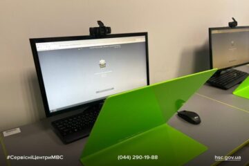 На теоретичних іспитах у ТСЦ МВС почали використовувати захисні панелі