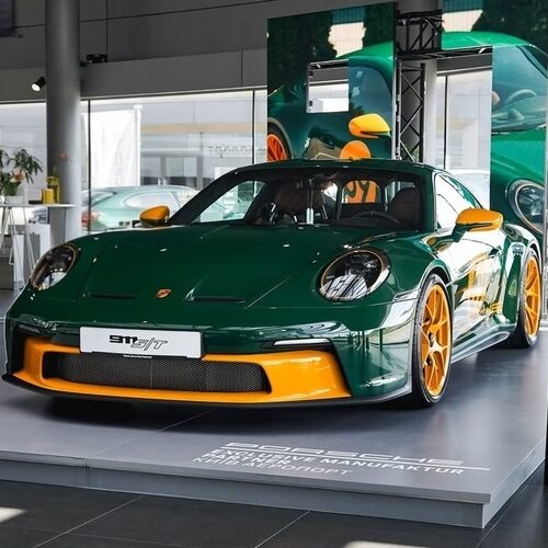 В Україну привезли унікальний Porsche 911 лімітованої версії (фото)
