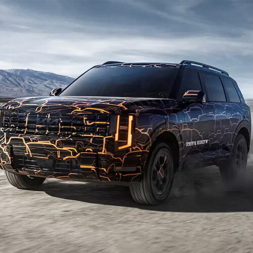 Kia показала перші фото нового Telluride