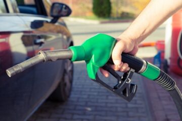 Які помилки на заправці роблять майже всі водії