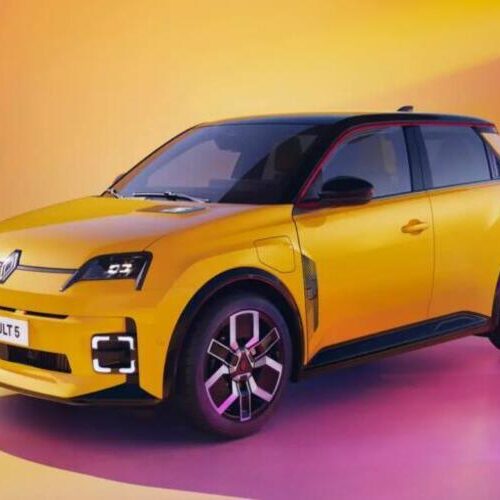 Renault підтвердила плани випуску нового покоління електричного хетчбека R5
