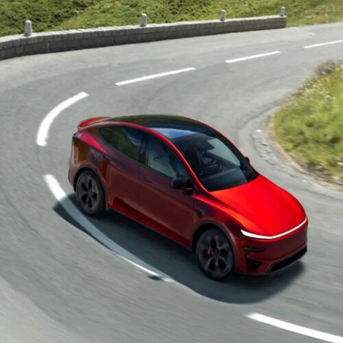 Tesla презентувала оновлену Model Y Performance