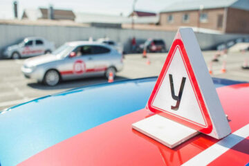 В Україні скасували видачу паперових свідоцтв про закінчення автошкіл