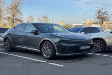 У Києві помітили ефектний електромобіль Genesis GV60