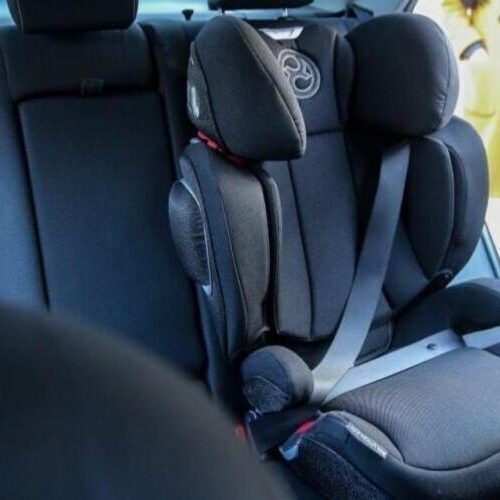 В Україні штрафуватимуть батьків за перевезення дітей без автокрісла