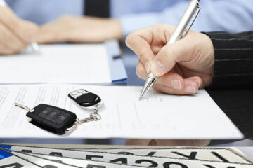 Скільки коштує переоформити авто в Україні