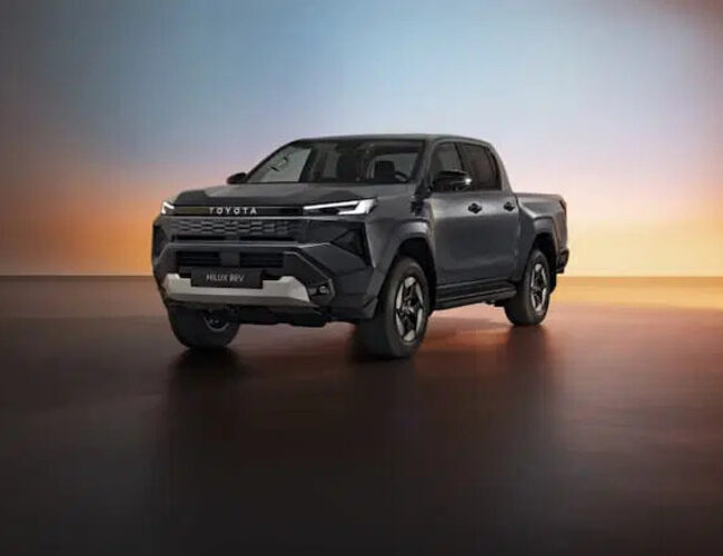 Легендарний пікап Toyota Hilux 2026 стає електричним