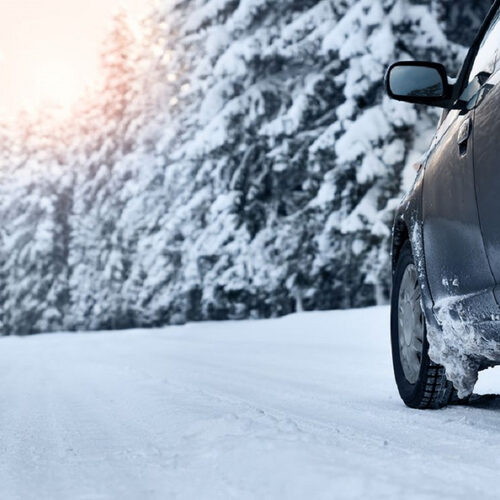 Як безпечно їздити взимку вночі: поради