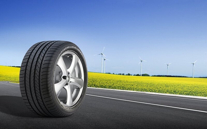 Як довго можна їздити на одному комплекті шин