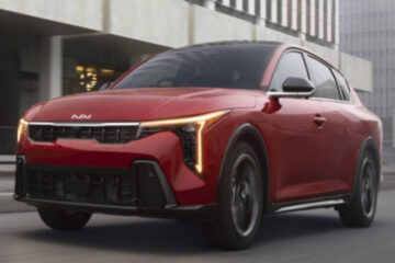 Оновлений седан KIA K4 вийшов на ринок США