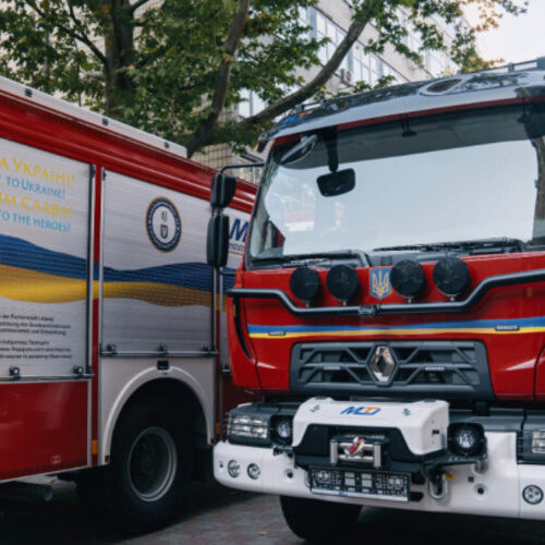 Зміни в ПДР: службовому транспорту дозволили рух із перевищенням ваги й габаритів