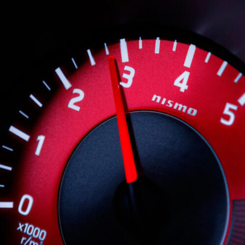 Чим небезпечна їзда на низьких обертах двигуна