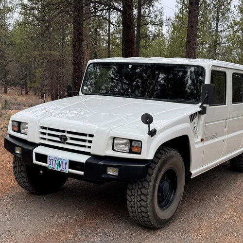 На аукціон виставили найбільший позашляховик Toyota (фото)