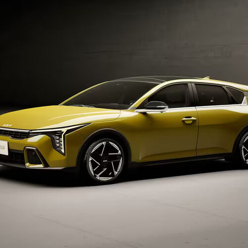 Kia K4 виходить на ринок: подробиці