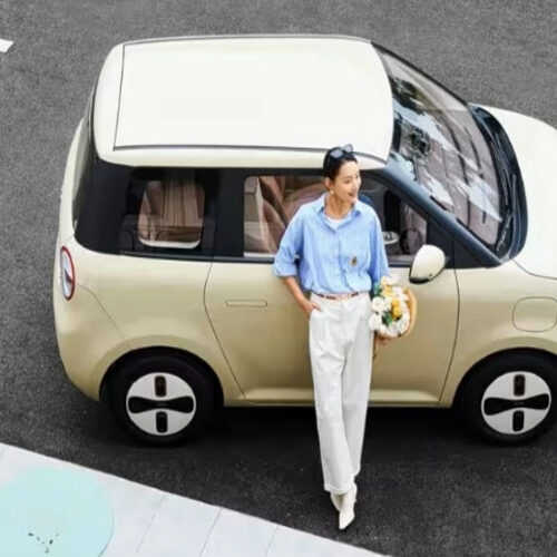 Китайський Changan випустив стильний електрокар із запасом ходу понад 200 км