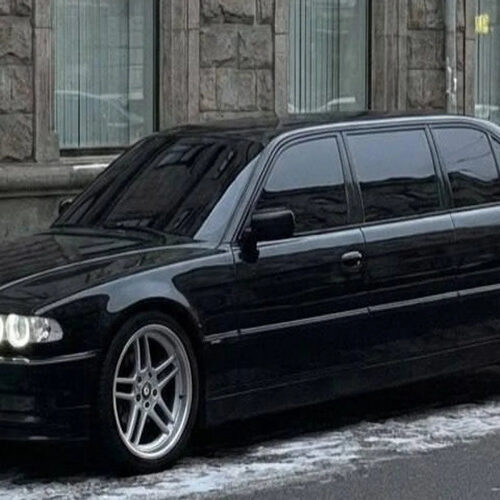 В Україні виставили на продаж унікальний BMW із джакузі