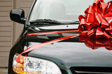 Машина в подарунок: чи доведеться віддавати частину в податках