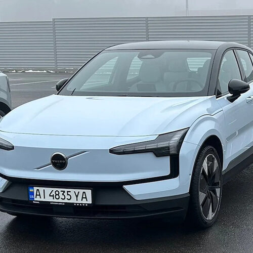 Volvo оголошує глобальне відкликання електромобілів: причина