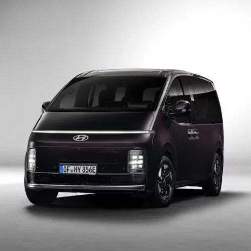 Hyundai представляє електричну версію Staria