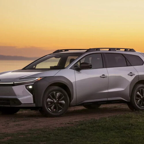 На ринок вийшов електрокросовер Toyota bZ Woodland