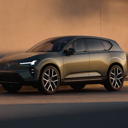 Volvo представила новий електричний кросовер EX60